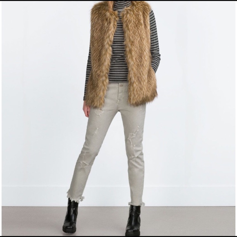 NEW Zara Vest Fur Coat - Picture 2 of 7